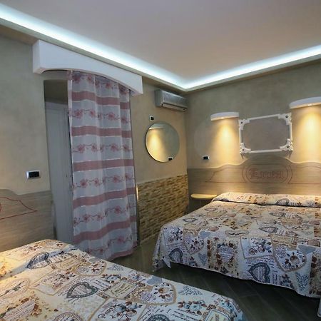 Pensione Enea Naples Extérieur photo
