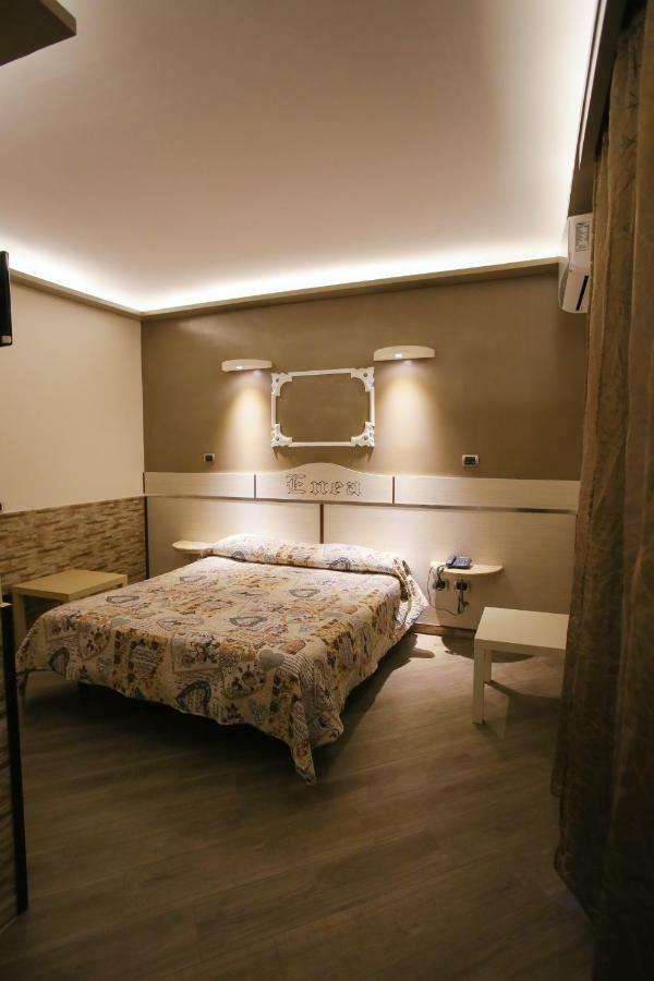 Pensione Enea Naples Extérieur photo